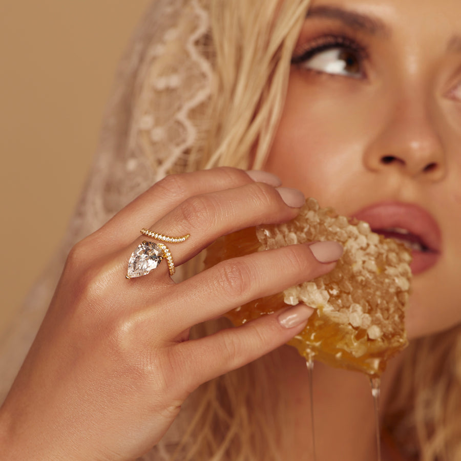 HONEY VEIL Ring