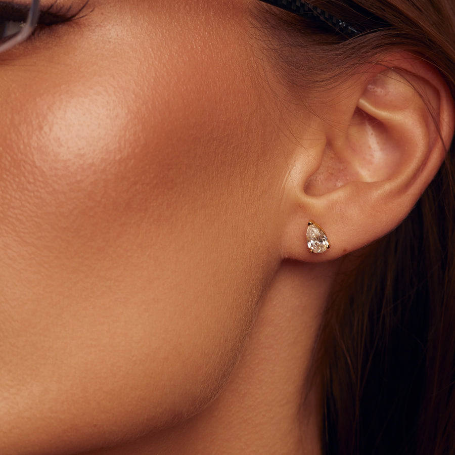 AMRITA PEAR Earrings