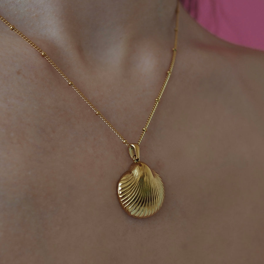 SCALLOP SHELL Pendant