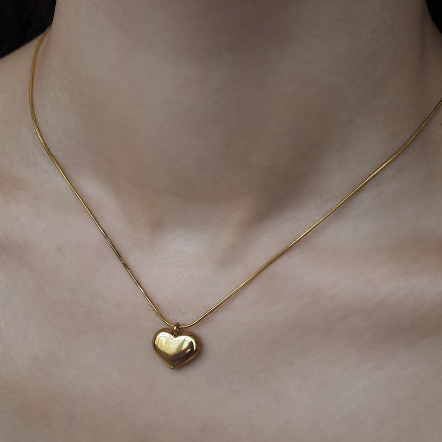 VELVET HEART Pendant Necklace