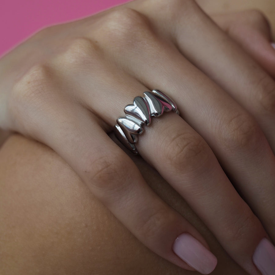 VELVET HEARTS Ring